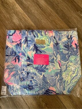 Lilly Pulitzer Canvas Tote with Removable Cooler